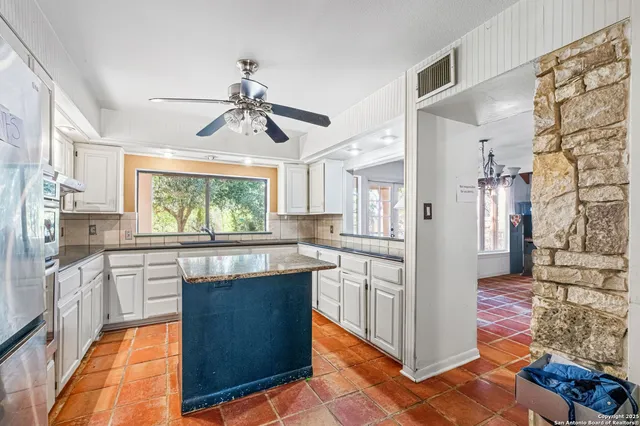$615,000 | 24 Pfeiffer Road, Boerne, TX 78006