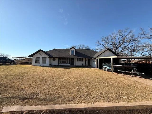 $385,000 | 1206 Highway 81, Bowie, TX 76230