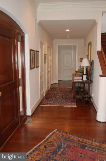 1353 Rokeby Road Upperville, VA 20184 - Photo 10 of 30 Hallway