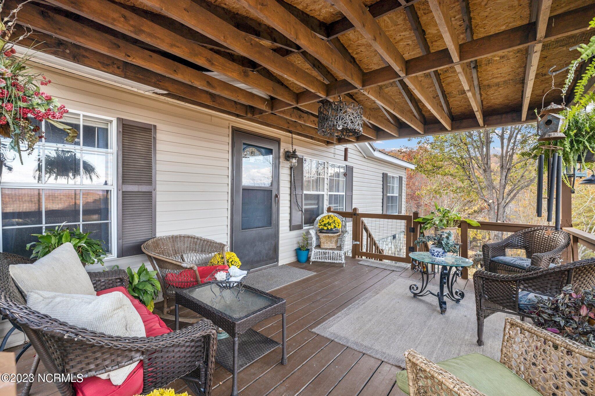 515 Randall Road Marion, NC 28752 - Photo 3 of 31 3-web-or-mls-3O8A4838