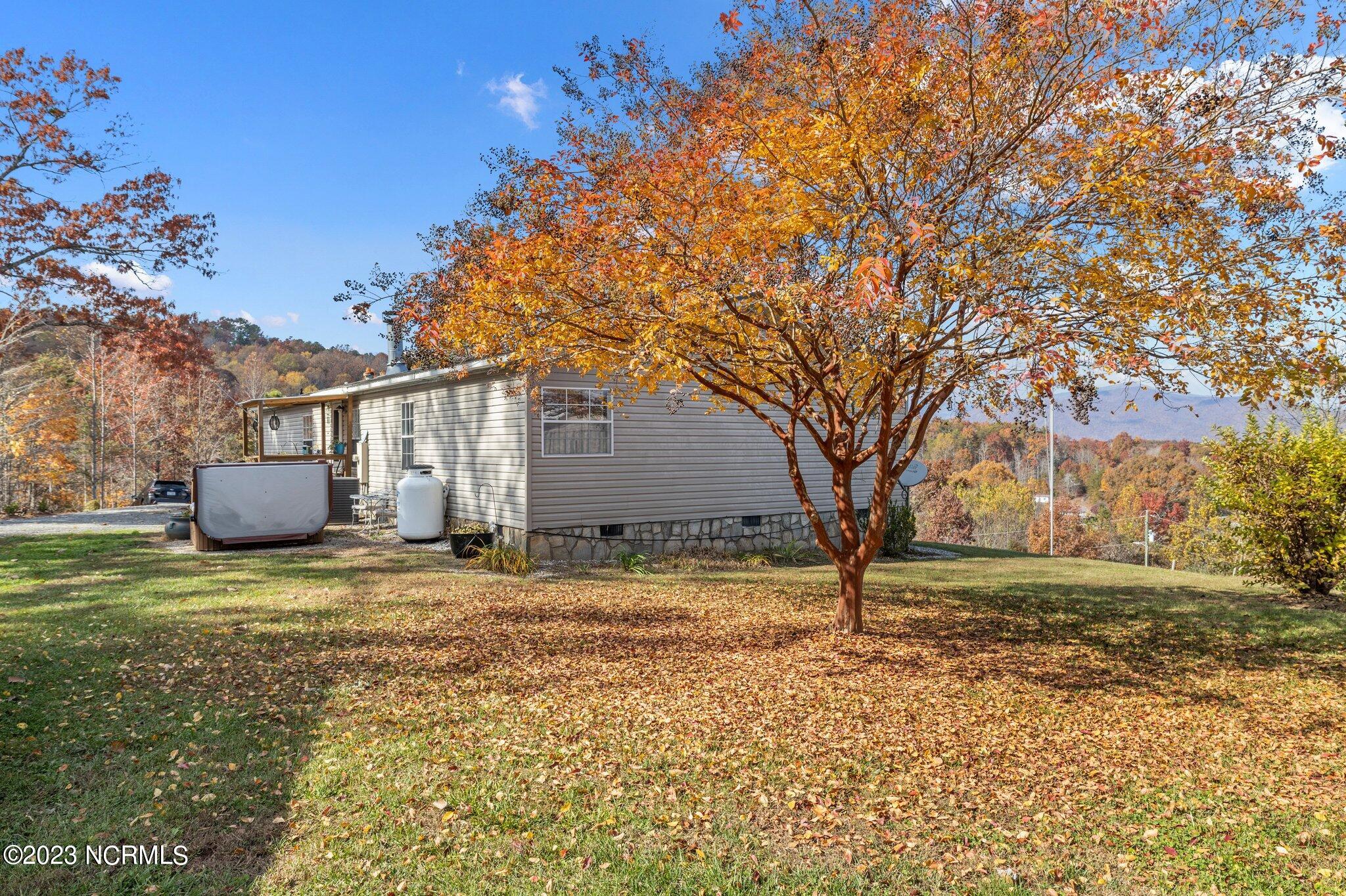 515 Randall Road Marion, NC 28752 - Photo 31 of 31 31-web-or-mls-3O8A4820