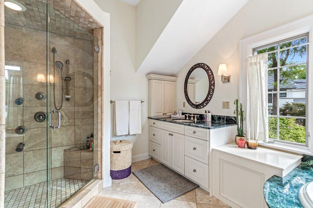 2274 Yorkshire Road Columbus, OH 43221 - Photo 37 of 59 2274 Yorkshire Road-28.jpg-SMALL