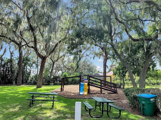 $499,990 | 9805 Spring Lake Drive, Clermont, FL 34711