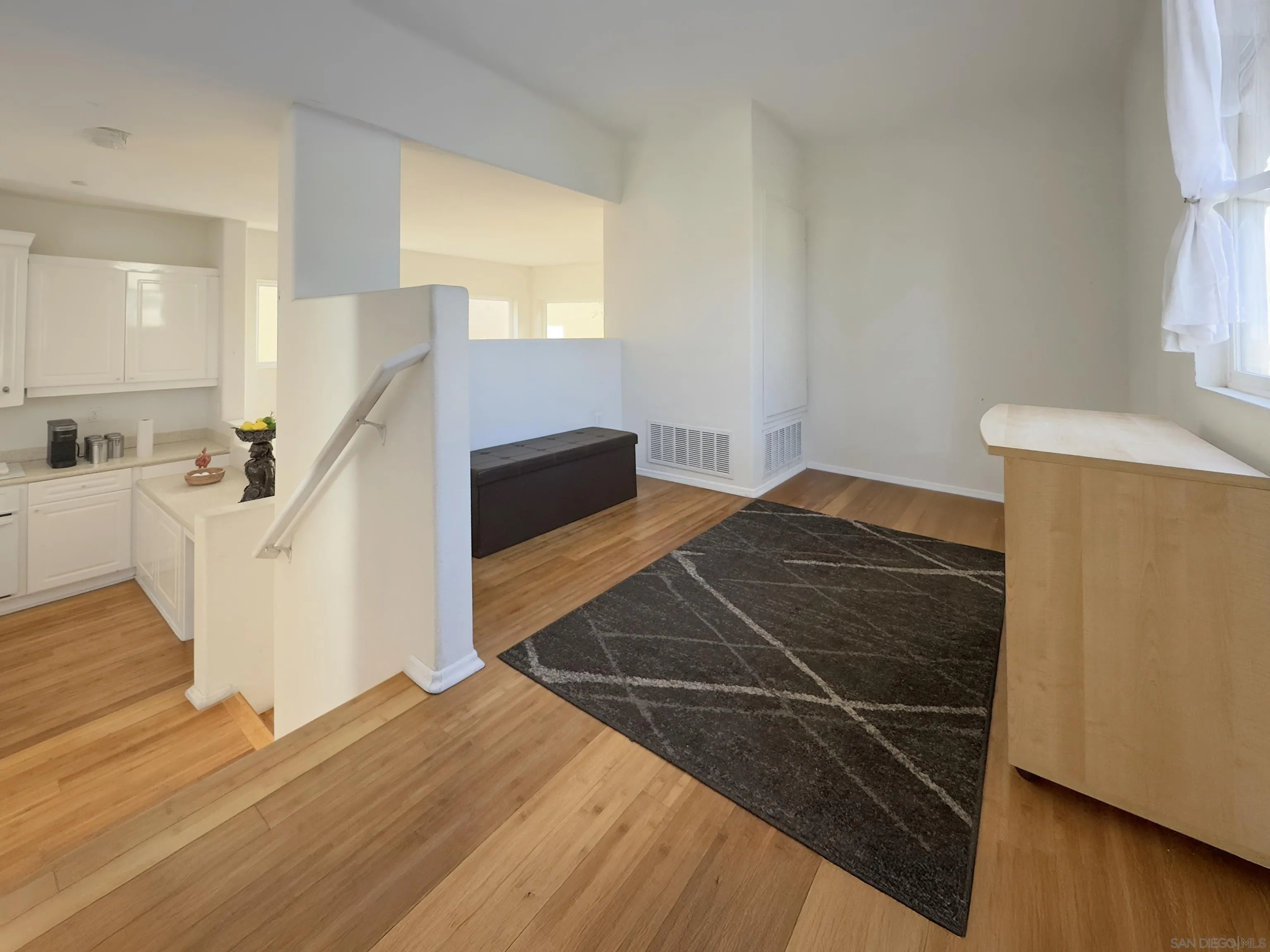 12654 Carmel Country Road, Unit 91 San Diego, CA 92130 - Photo 6 of 22 a bedroom with a bed and a window