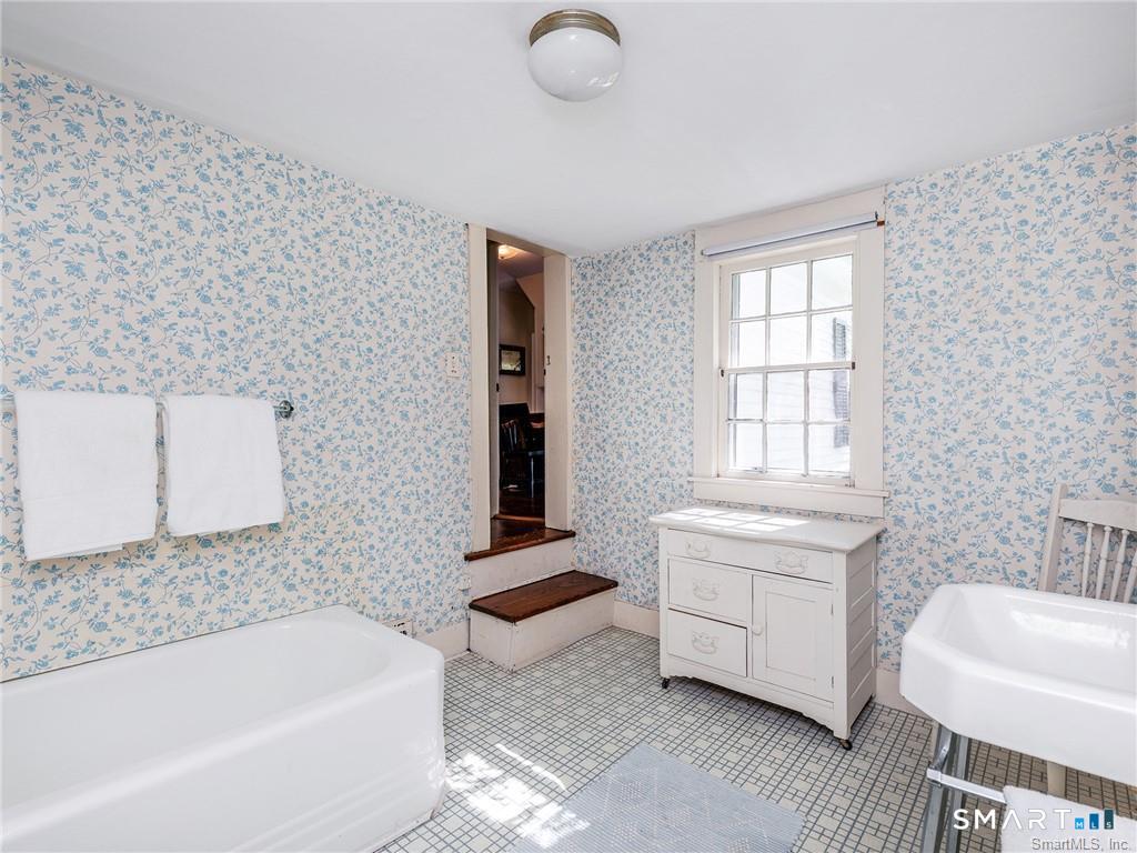 103 Litchfield Road Morris, CT 06763 - Photo 18 of 27