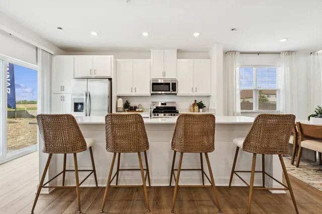 $387,000 | 14517 Allerton Way, Rosemount, MN 55068