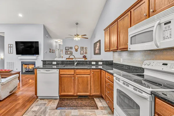 $359,900 | 6651 Stonelyn Cottage Court, Roanoke, VA 24019
