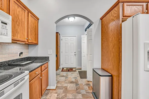 $359,900 | 6651 Stonelyn Cottage Court, Roanoke, VA 24019