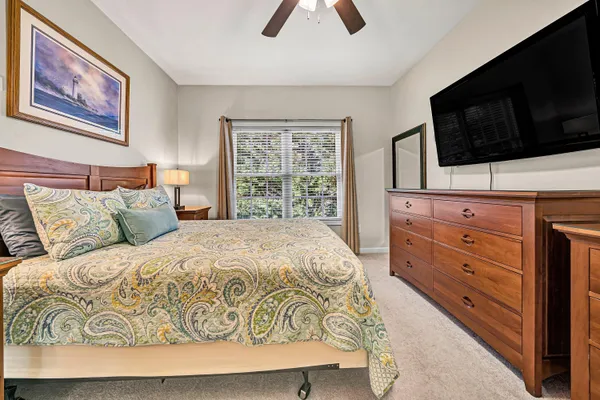 $359,900 | 6651 Stonelyn Cottage Court, Roanoke, VA 24019