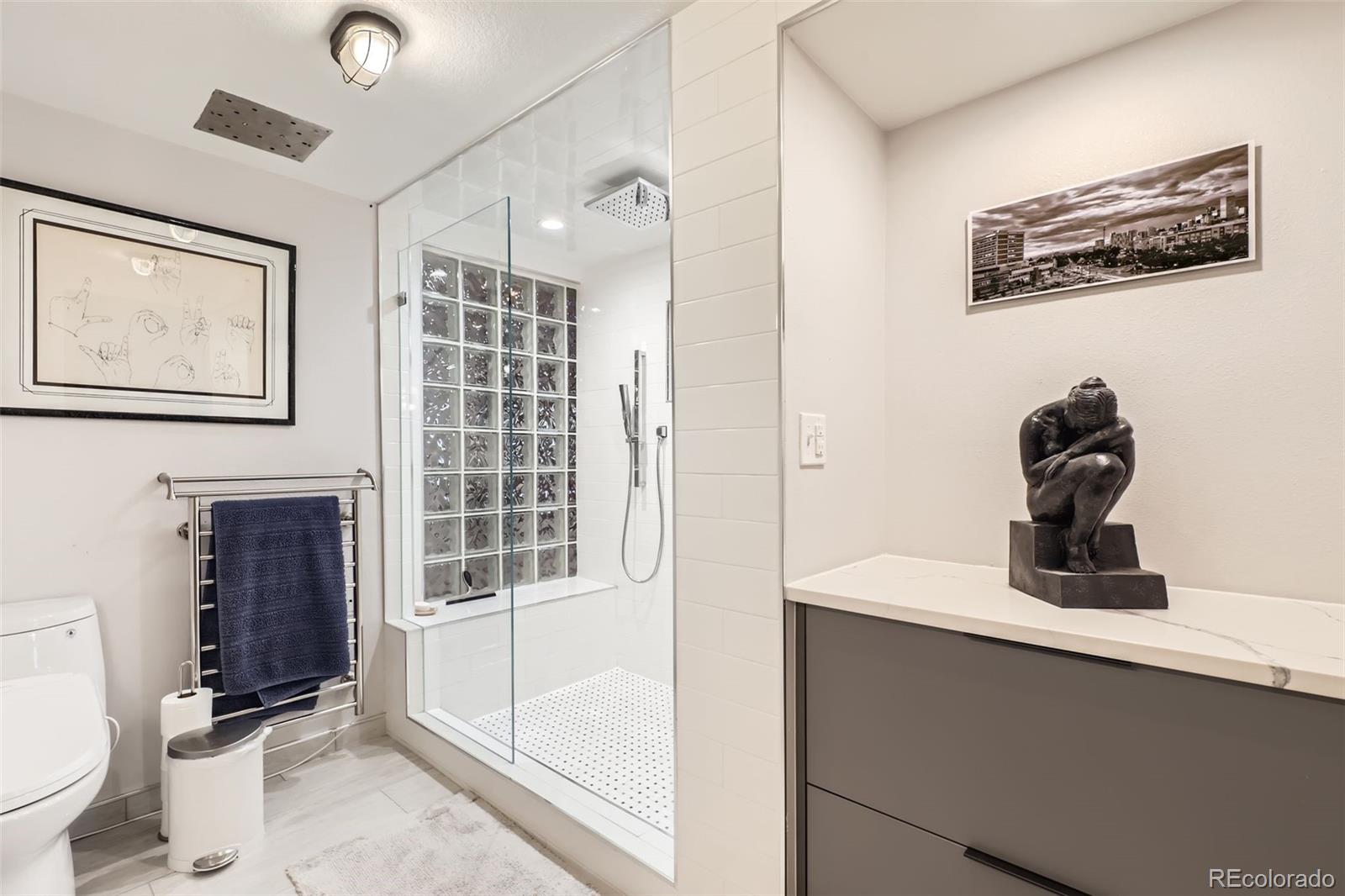 1777 Larimer Street, Unit 1908 Denver, CO 80202 - Photo 15 of 29