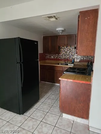 $1,100 | 4762 Cessna Avenue, Unit 2, Las Vegas, NV 89115
