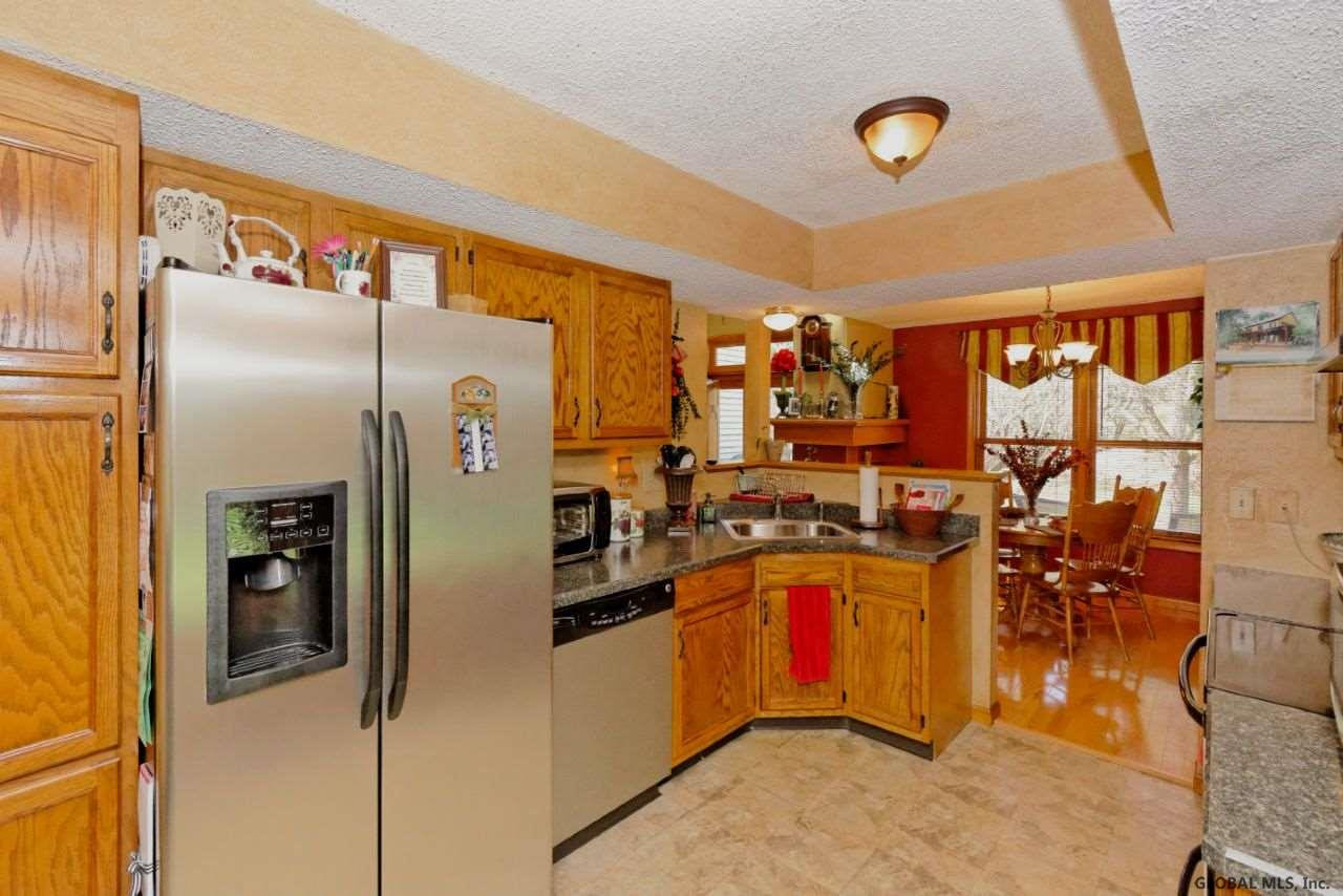 24 Justine Court Rensselaer, NY 12144 - Photo 12 of 28 Photo 12