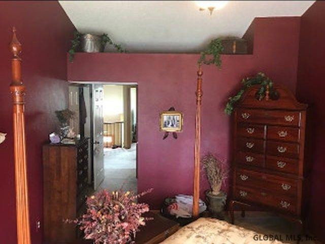 24 Justine Court Rensselaer, NY 12144 - Photo 18 of 28 Photo 18
