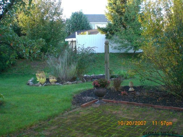 24 Justine Court Rensselaer, NY 12144 - Photo 26 of 28 Photo 26