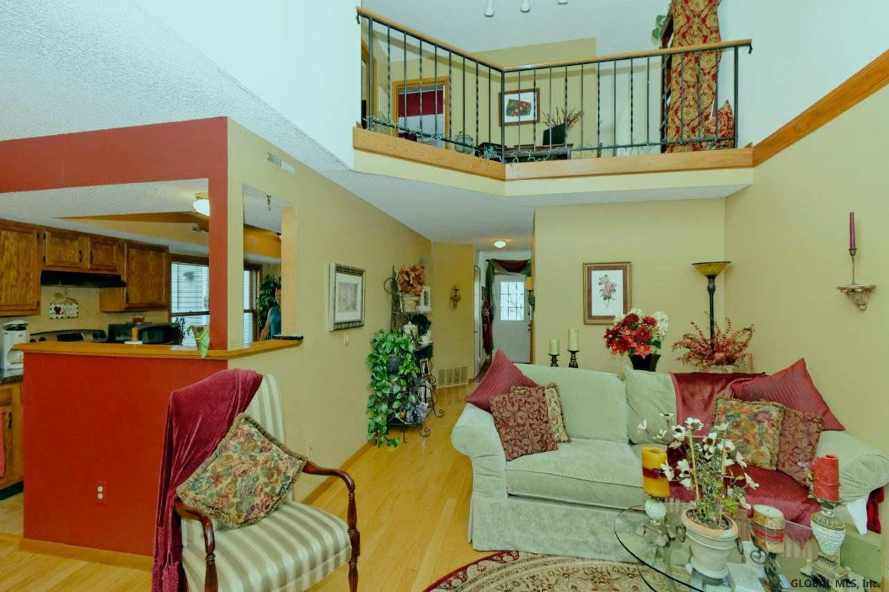24 Justine Court Rensselaer, NY 12144 - Photo 5 of 28 Photo 5