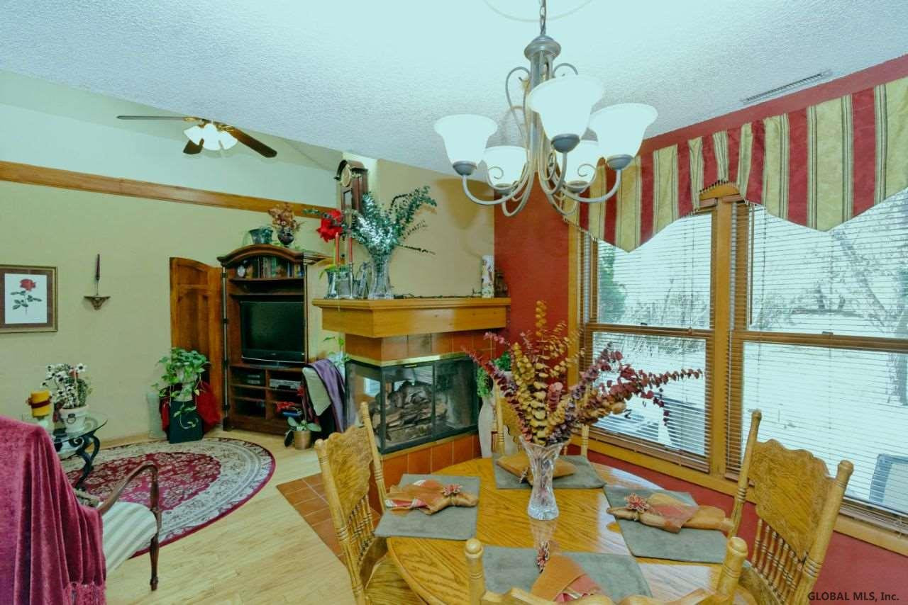 24 Justine Court Rensselaer, NY 12144 - Photo 8 of 28 Photo 8