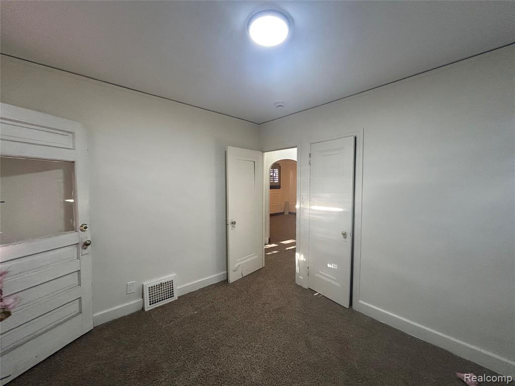 4401 Buckingham Detroit, MI 48224 - Photo 33 of 41