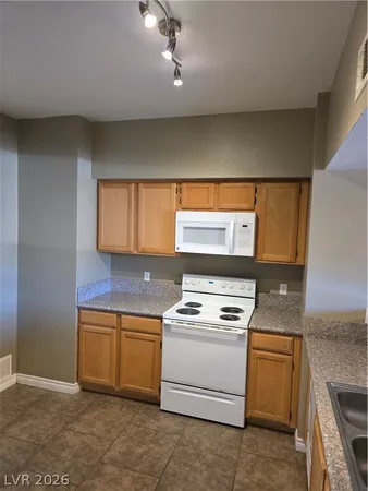 $1,295 | 45 Maleena Mesa Street, Unit 1514, Henderson, NV 89074