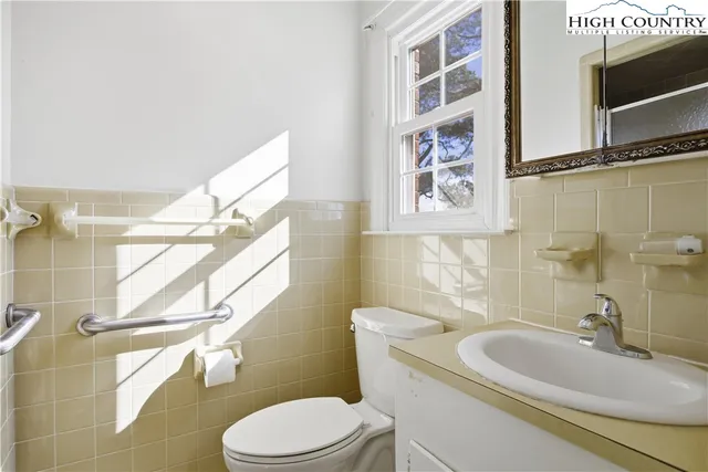 $274,900 | 565 Arnolds Beach Road, Roper, NC 27970