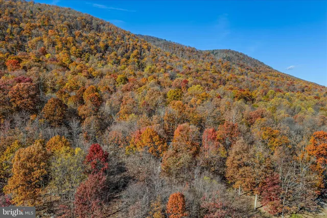 a view of a room with an outdoor space