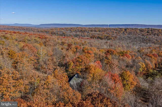 $450,000 | 601 Parkside Terrace, Berkeley Springs, WV 25411