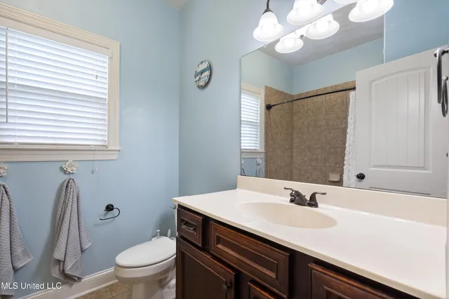 $449,900 | 6825 Hawks Crossing Drive West, Olive Branch, MS 38654