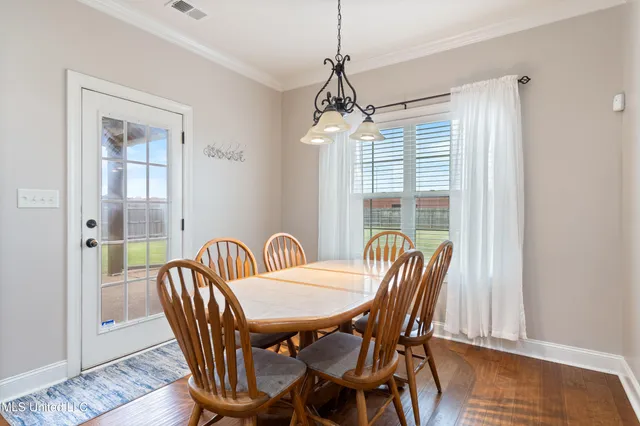 $449,900 | 6825 Hawks Crossing Drive West, Olive Branch, MS 38654