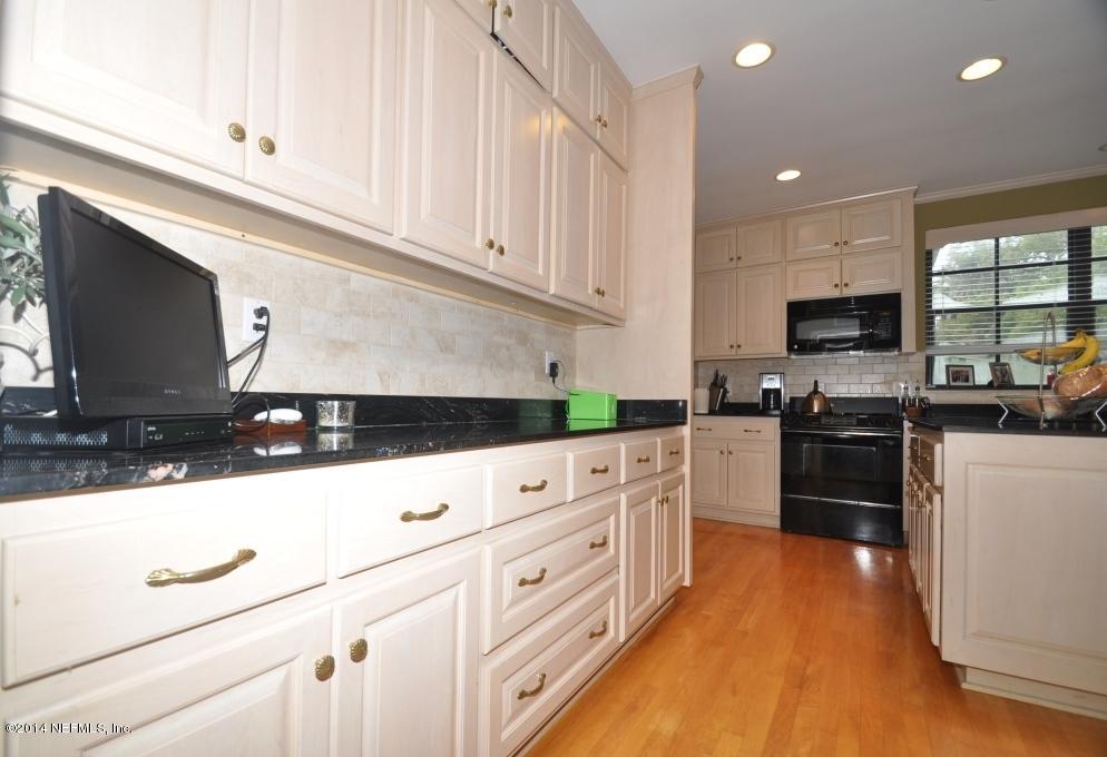 1855 River Road Jacksonville, FL 32207 - Photo 16 of 57 Granite Countertops