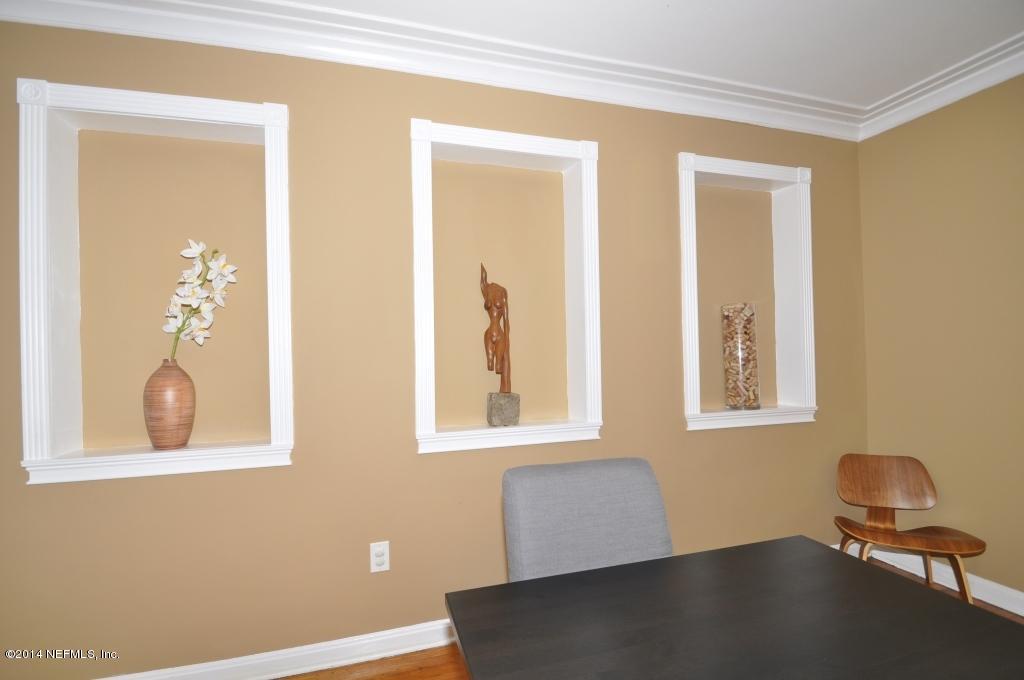 1855 River Road Jacksonville, FL 32207 - Photo 10 of 57 Art Niches in the Dining Room