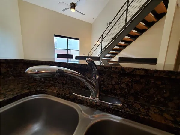 $2,700 | 400 17th Street Northwest, Unit 1451, Atlanta, GA 30363