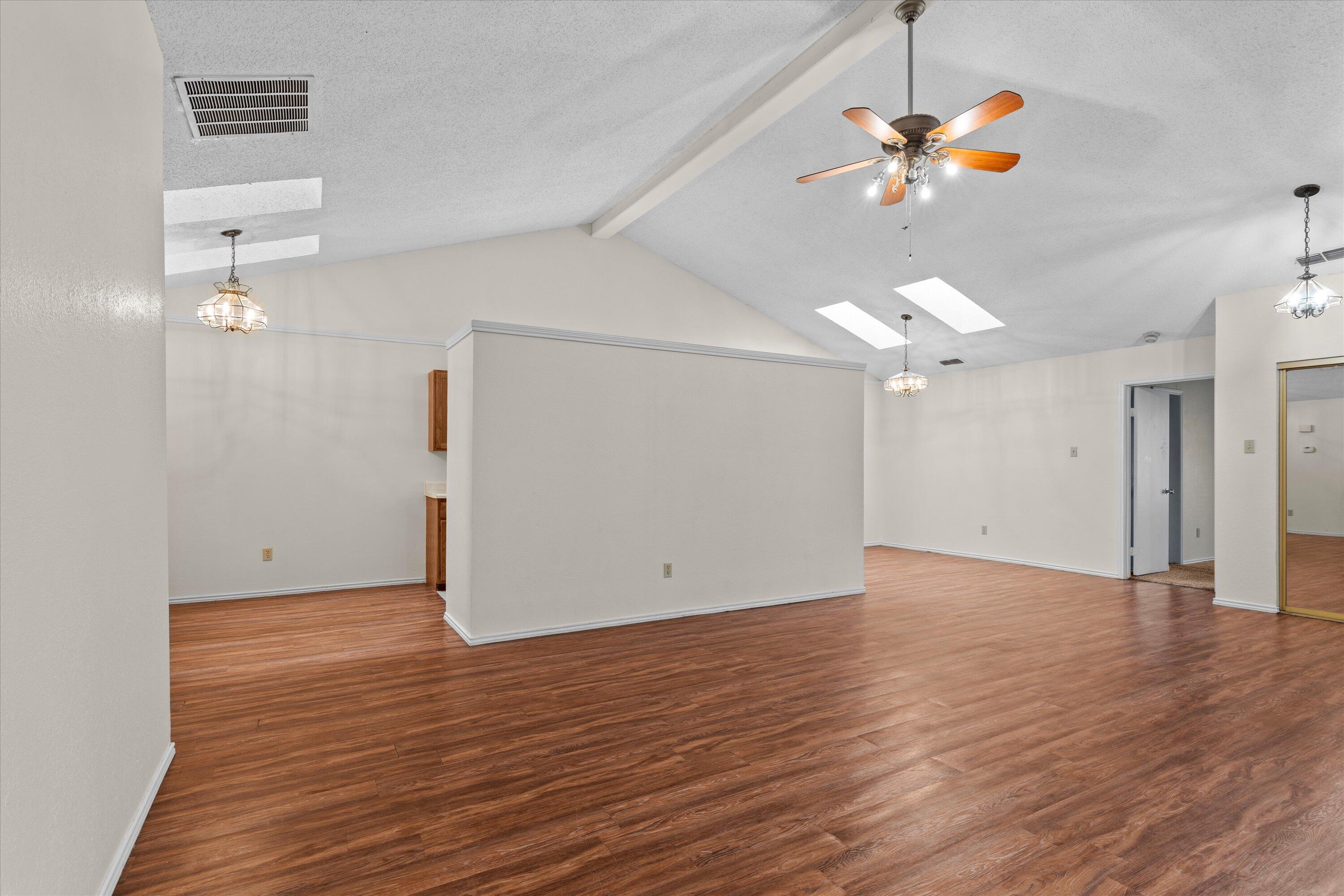 4106 B 18th Street Lubbock, TX 79416 - Photo 7 of 23 04-4106B 18th St