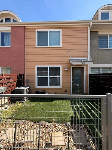 $1,950 | 1101 Grove Boulevard, Unit 502, Austin, TX 78741