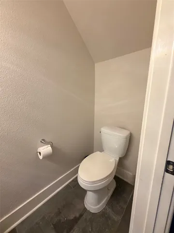 $1,950 | 1101 Grove Boulevard, Unit 502, Austin, TX 78741