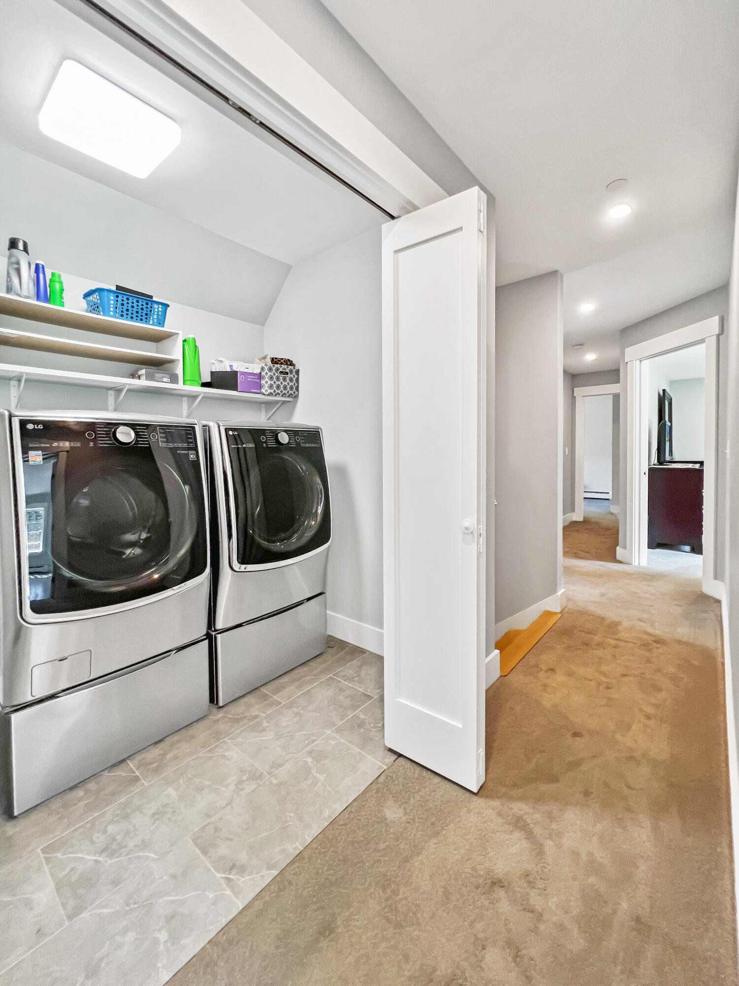 39 Newfield Road Freeport, ME 04032 - Photo 38 of 60 Second Floor Laundry