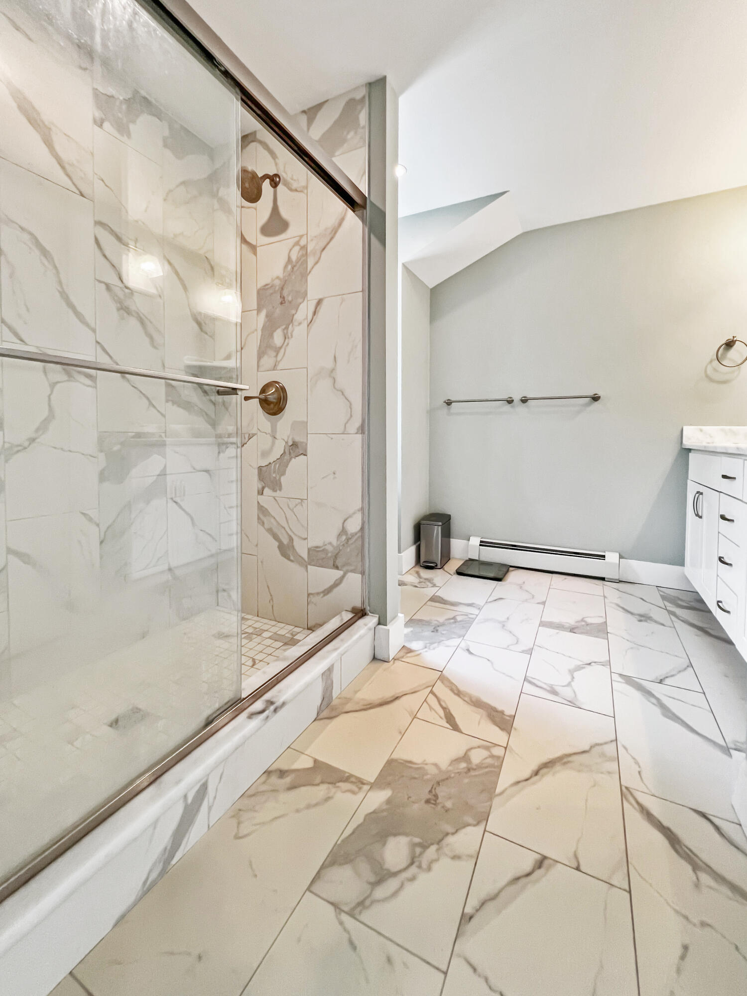 39 Newfield Road Freeport, ME 04032 - Photo 42 of 60 Primary Bath