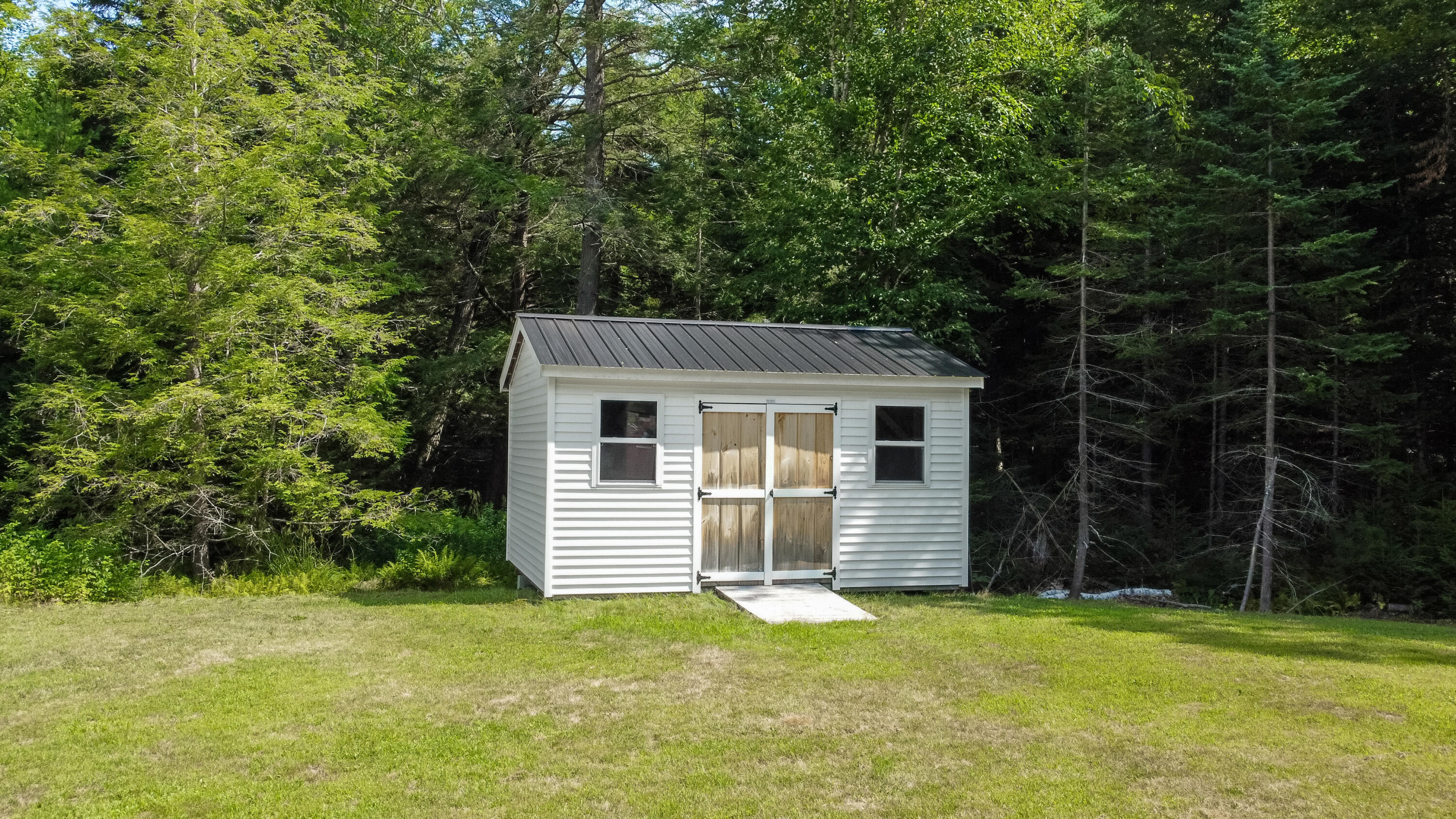 39 Newfield Road Freeport, ME 04032 - Photo 9 of 60 Shed 1 of 2