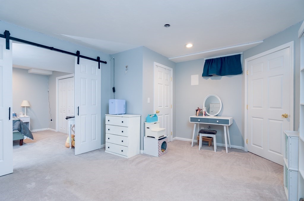 64 Arbor Road Uxbridge, MA 01569 - Photo 34 of 42 Gallery Image 34