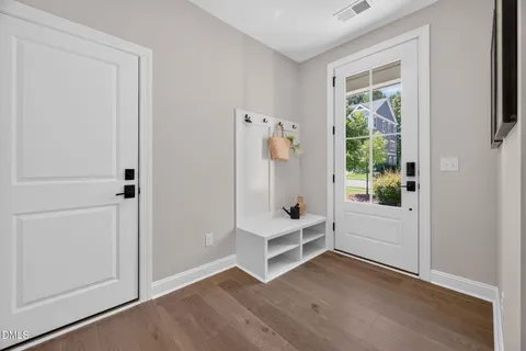 $525,000 | 830 Amley Place, Apex, NC 27523