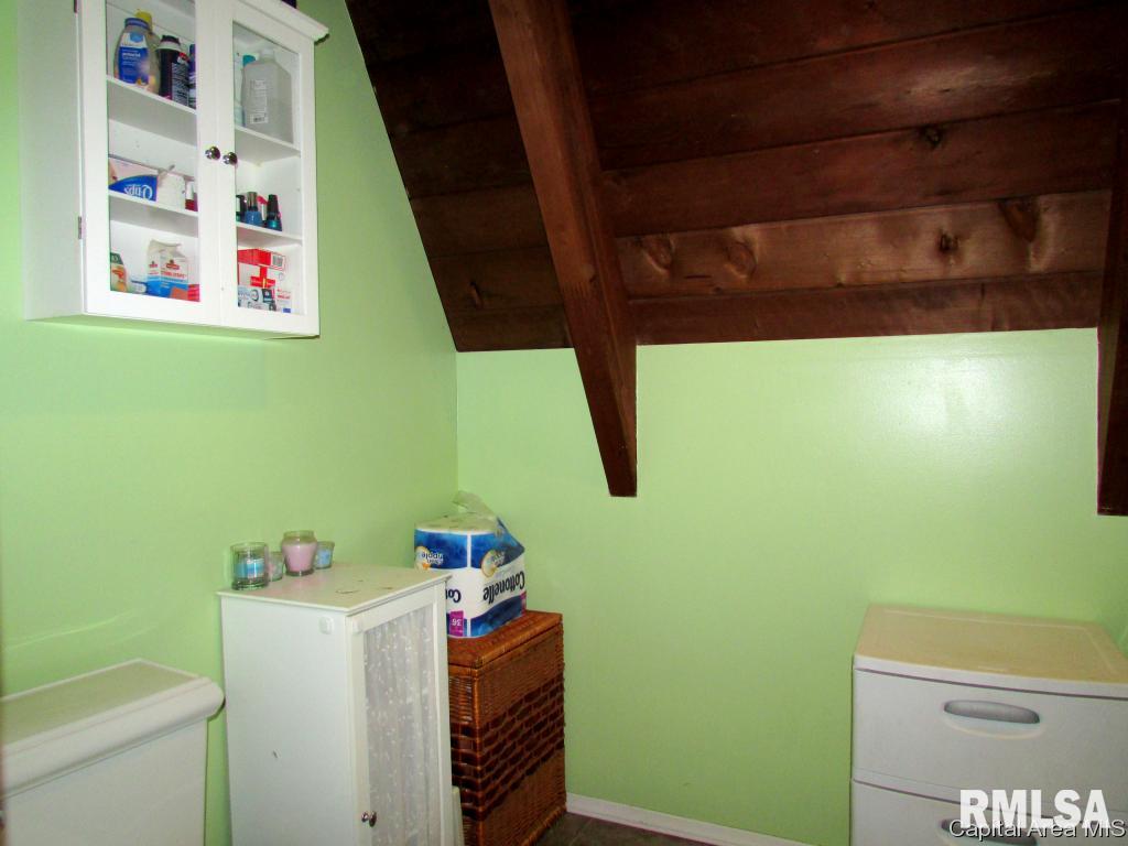 19463 Hunt Road Petersburg, IL 62675 - Photo 11 of 25 Gallery Image 11