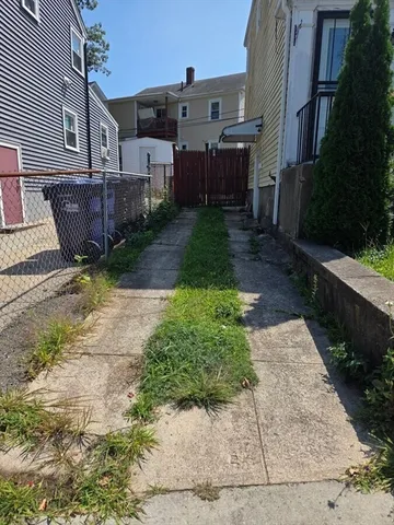 $3,200 | 7 Wilmington Avenue, Unit 7, Boston, MA 02124