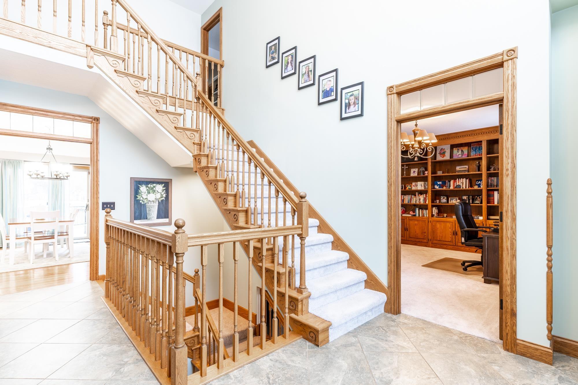 11712 Woodstream Ridge Court Fort Wayne, IN 46845 - Photo 3 of 36 Gallery Image 3