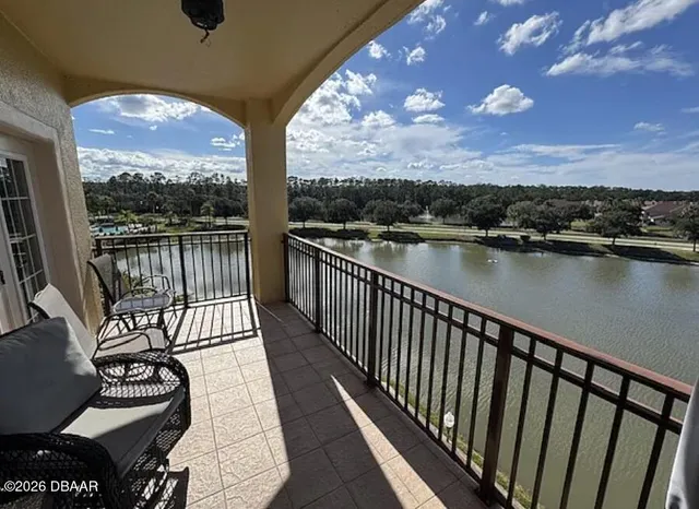 $1,975 | 424 Luna Bella Lane, Unit 411, New Smyrna Beach, FL 32168