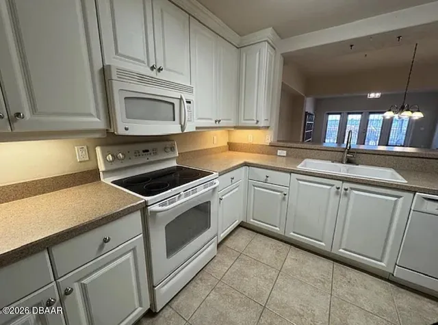 $1,975 | 424 Luna Bella Lane, Unit 411, New Smyrna Beach, FL 32168