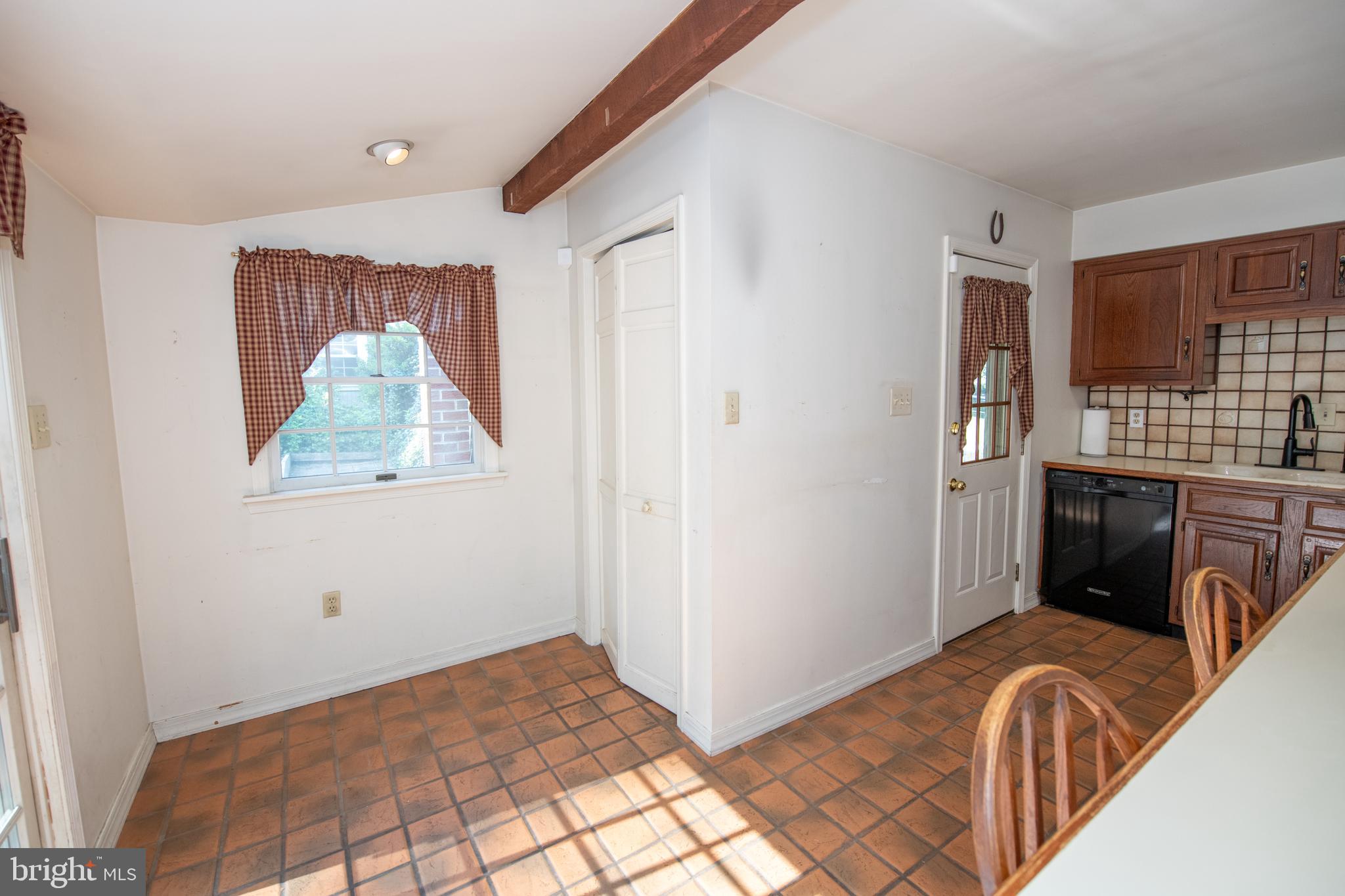 168 Sleighride Road Willow Grove, PA 19090 - Photo 17 of 39 Kitchen