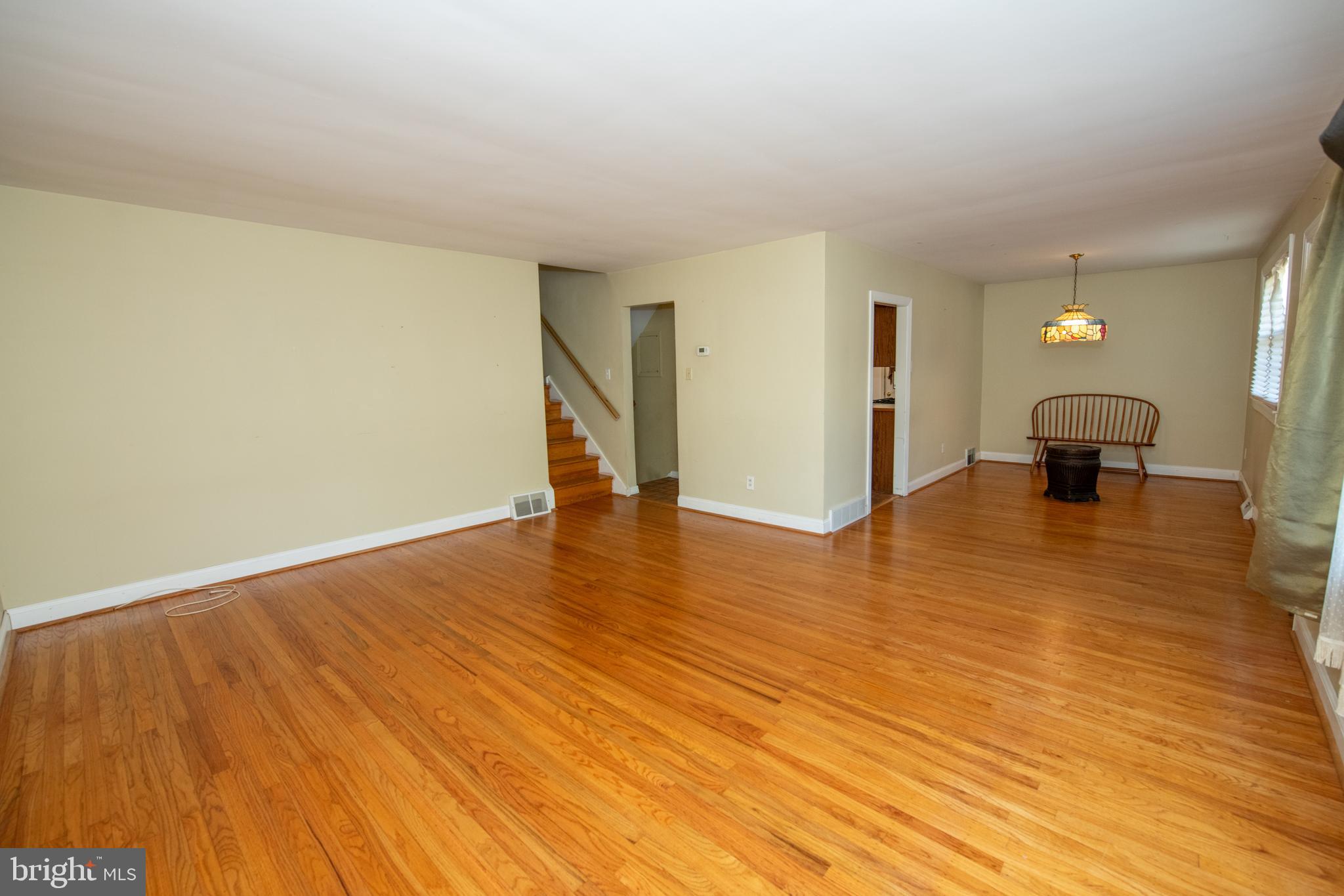 168 Sleighride Road Willow Grove, PA 19090 - Photo 23 of 39 Living Rm