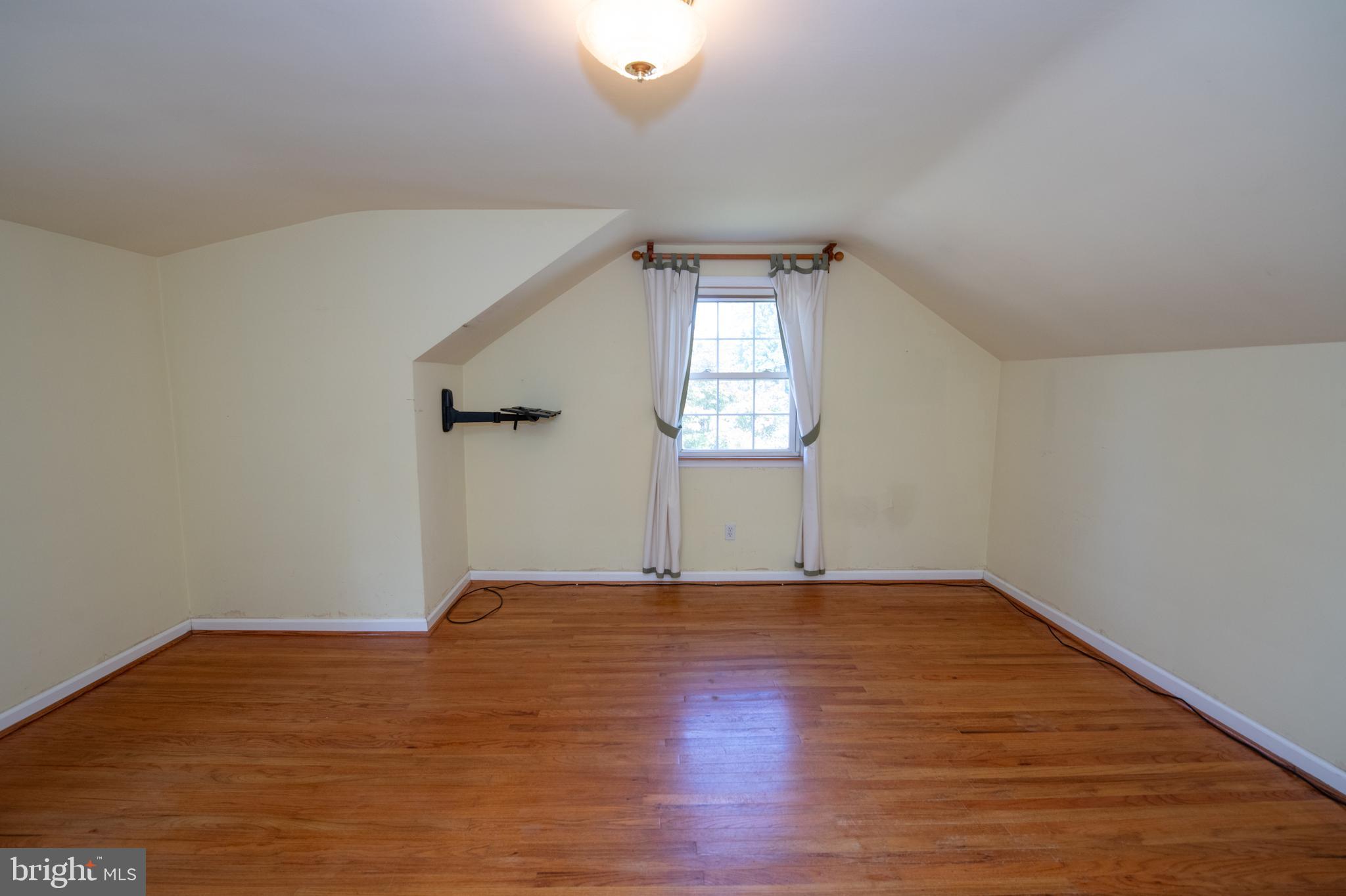 168 Sleighride Road Willow Grove, PA 19090 - Photo 32 of 39 Primary Bed Rm