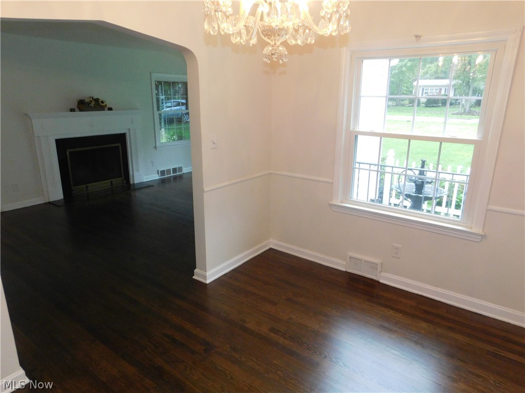 396 Schocalog Road Akron, OH 44320 - Photo 9 of 21