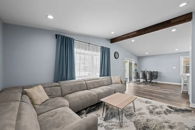 $314,900 | 2212 Fulle Street, Rolling Meadows, IL 60008