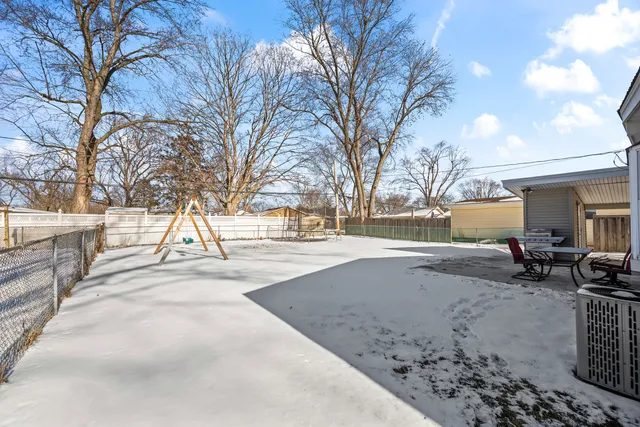 $314,900 | 2212 Fulle Street, Rolling Meadows, IL 60008