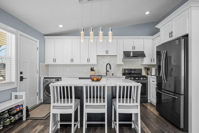 $314,900 | 2212 Fulle Street, Rolling Meadows, IL 60008